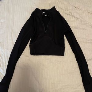 Gold hinge athletic top , size small, worn once